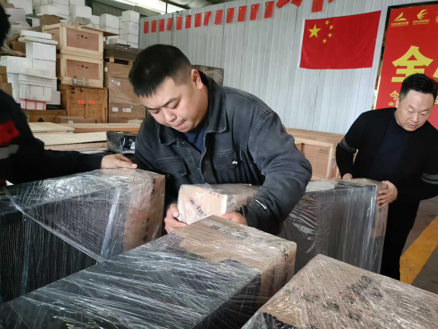 海东市|LED显示器航空托运，专业防护更安心！